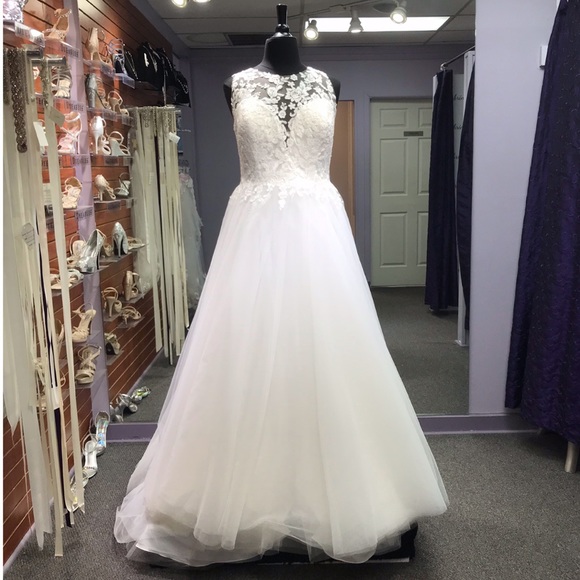 Allure - Style 3406 - Size 20 - Ivory